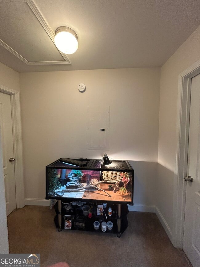 Building Photo - 1585 Cedar Shoals Dr