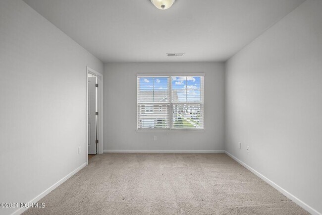 Building Photo - 7334 Chipley Dr