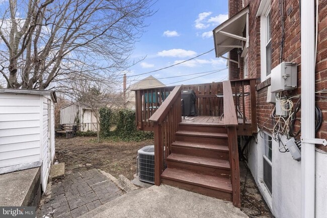 Building Photo - 5816 N Kings Hwy