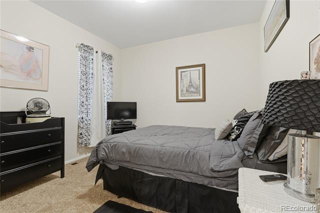 Building Photo - 25715 E 1st Ave