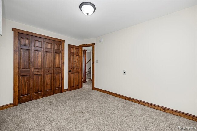 Building Photo - 9510 Beechcrest St