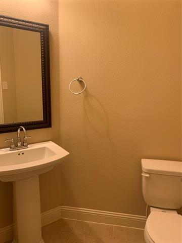 Building Photo - 5813 Fremont Dr