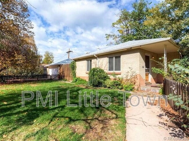 Building Photo - 2491 S Corona St