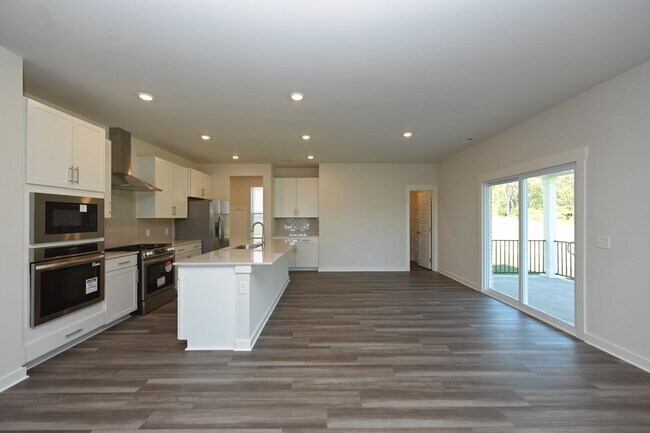 Building Photo - **BE THE VERY FIRST ONE TO LIVE IN THIS BRAND NEW HOME IN THE EXCLUSIVE GREENHILL ESTATES NEIGHBO...