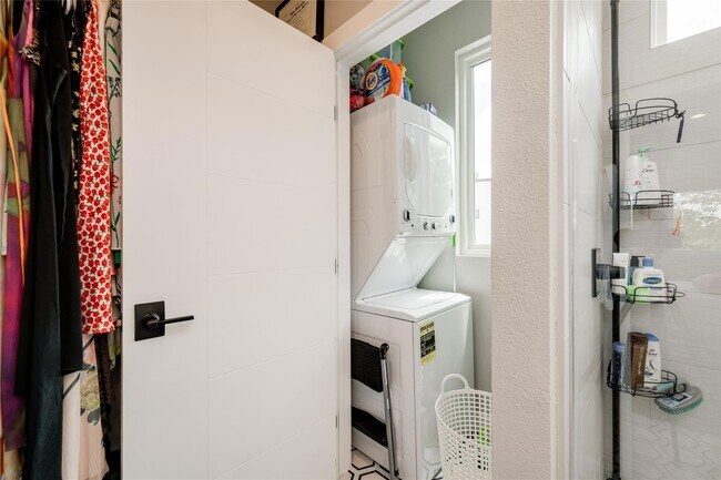 Building Photo - 2108 Tillery St