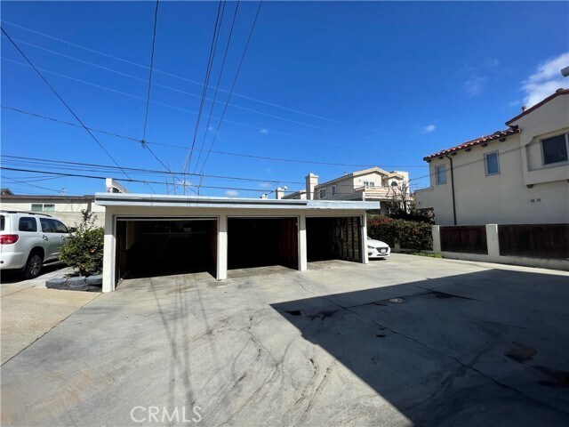 Building Photo - 2607 Curtis Ave