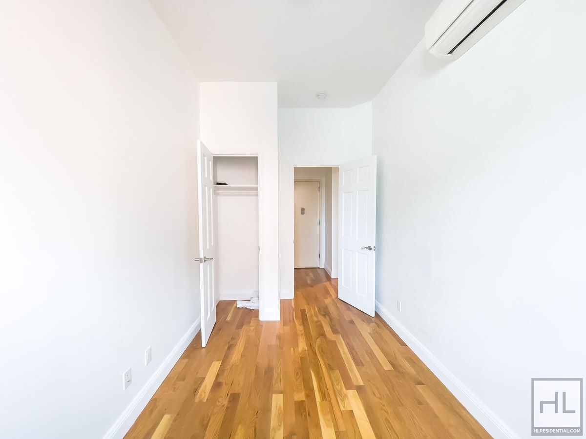 Building Photo - WYCKOFF AVENUE / Spacious 2-Bed 1 Bath / B...