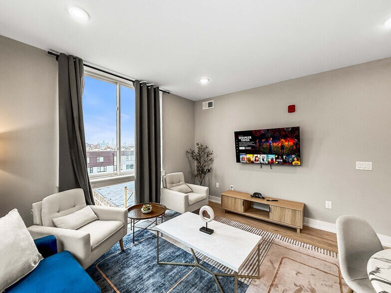 Building Photo - 626 N Delaware Ave