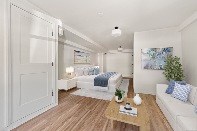 Building Photo - 48 Meyer Pl