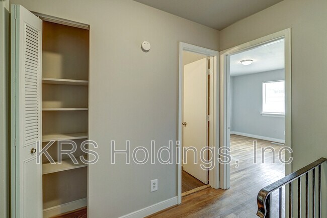 Building Photo - 5244 Goolsby Ct