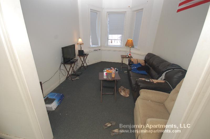 Building Photo - 1175 Boylston St