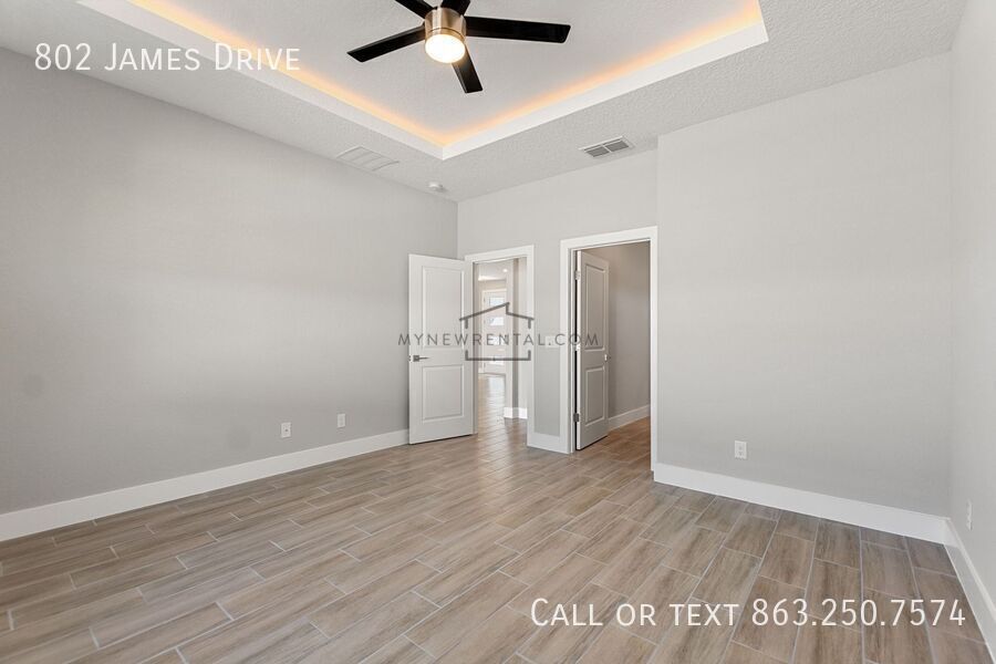 Building Photo - 802 James Dr