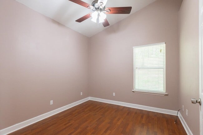 Building Photo - 4030 Forsythe Park Cir