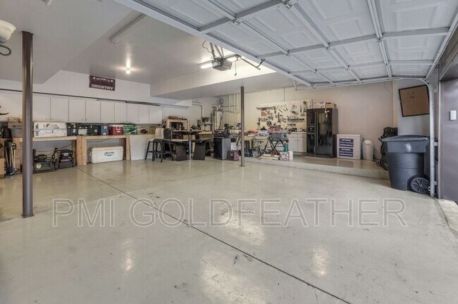 Building Photo - 1515 Towne Park Ln