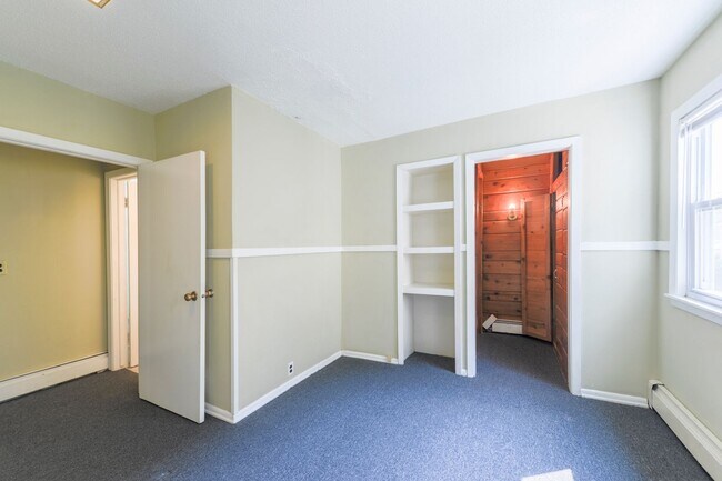 Building Photo - 2541 Aldrich Ave S