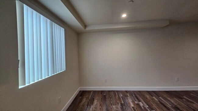 Building Photo - 23(1456,1458)