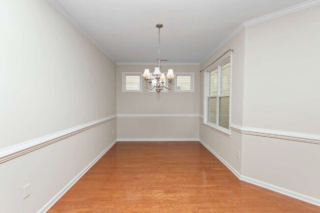 Building Photo - 19 Denby Cir