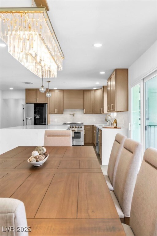 Building Photo - 3485 Shamrock Ave