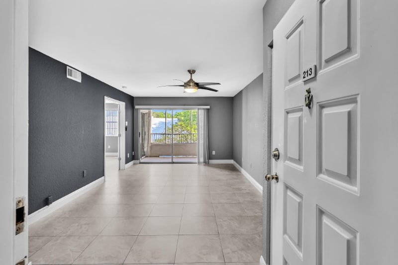 Building Photo - 2881 N Oakland Forest Dr