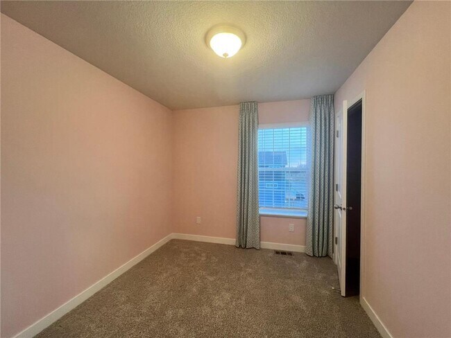 Building Photo - 3045 125th Ln NE