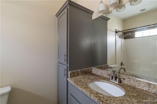 Building Photo - 14 Teague Ave