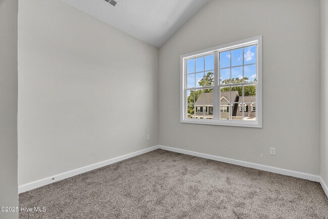 Building Photo - 1115 Carteret Mnr Dr