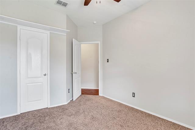 Building Photo - 729 Sequoia Dr