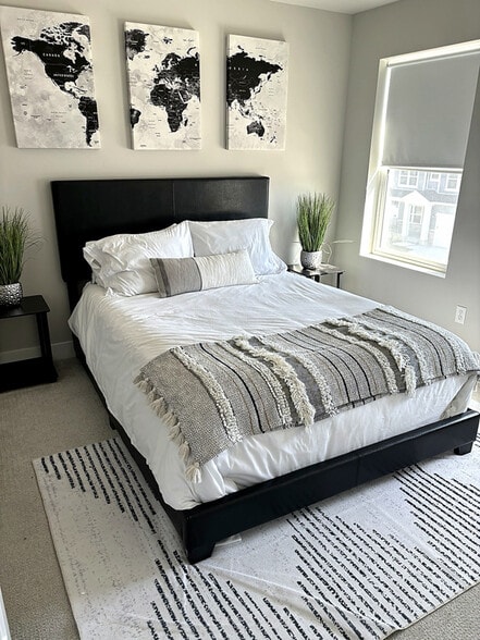 Building Photo - 2254 W Granite Arch Way