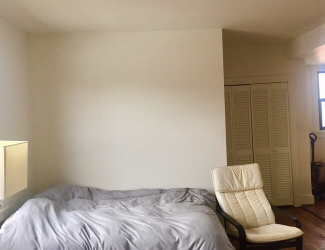 Building Photo - 3RD-637 #403