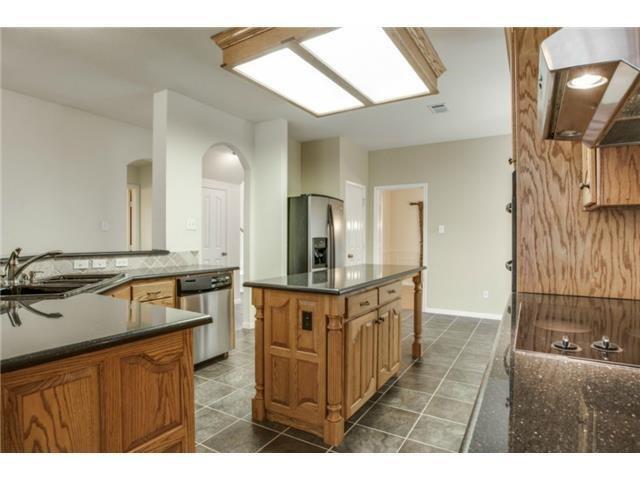 Building Photo - 7616 Jennifer Ln