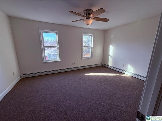 Building Photo - 3 bedroom 1 bathroom