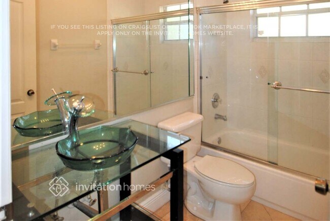 Building Photo - 14336 NW 88th Ave