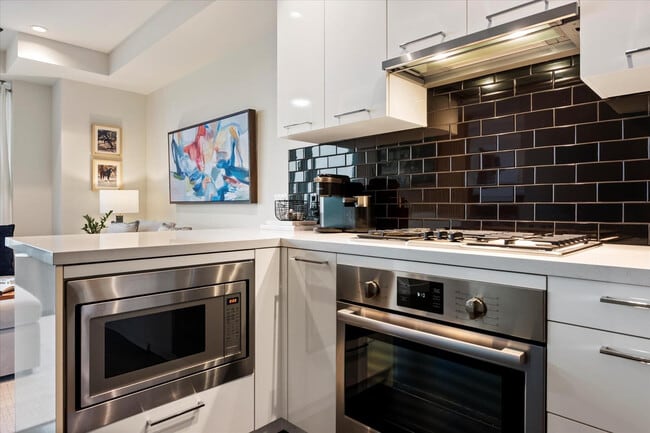 Building Photo - 4422 N 75th St