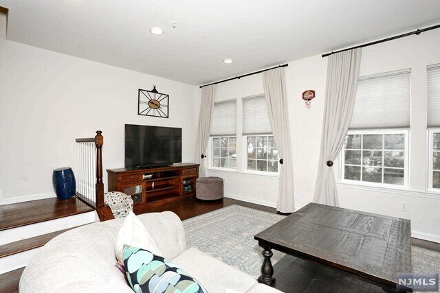 Building Photo - 4-12-30 30th St