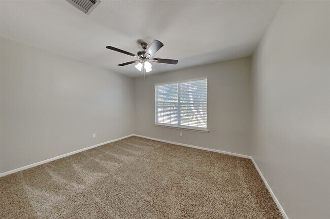 Building Photo - 6607 Portlick Dr