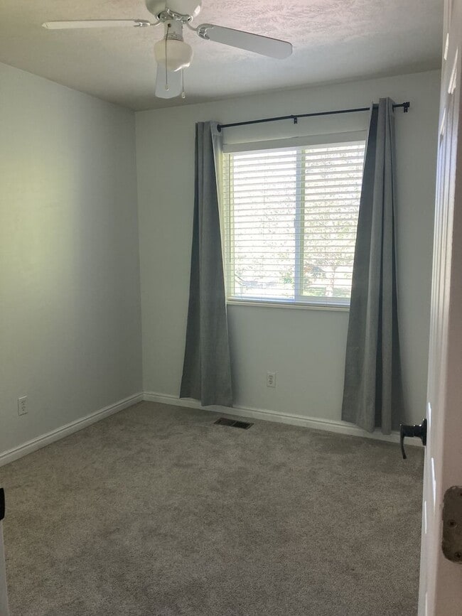 Building Photo - 5 Bed/4 Bath House For Rent in SLC!!!
