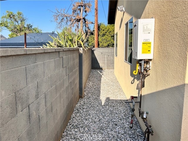 Building Photo - 7404 Hatillo Ave