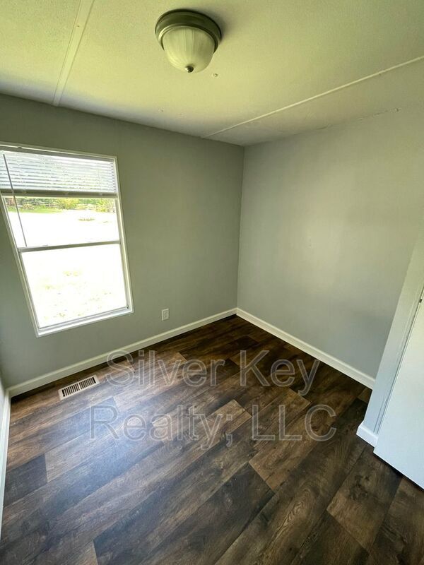 Building Photo - 127 Co Rd 79