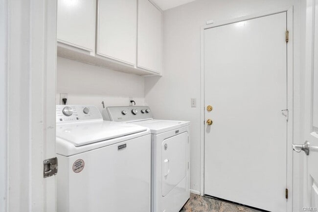 Building Photo - 17435 Tuscan Dr