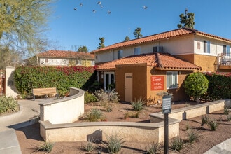 Building Photo - Encanto Apartments