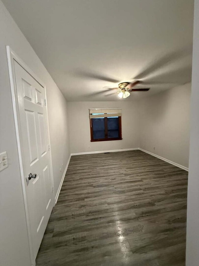 Building Photo - 1731 Cedarbrook Ct