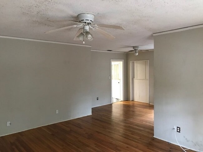 Building Photo - 100 Edwards St