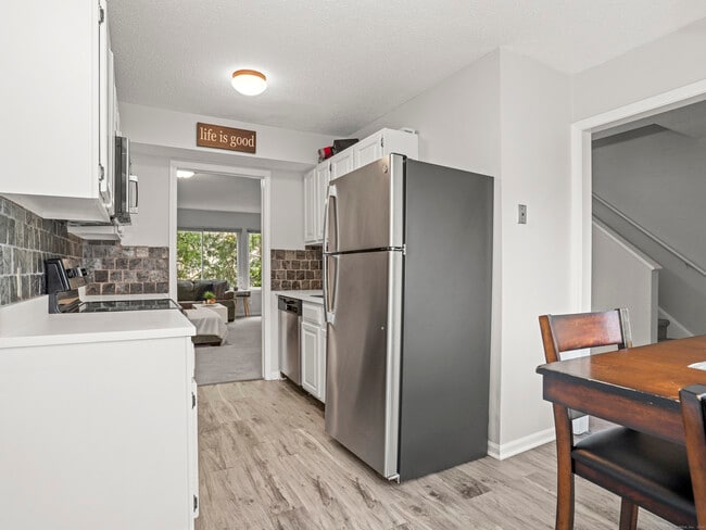 Building Photo - 1611 Washington Blvd