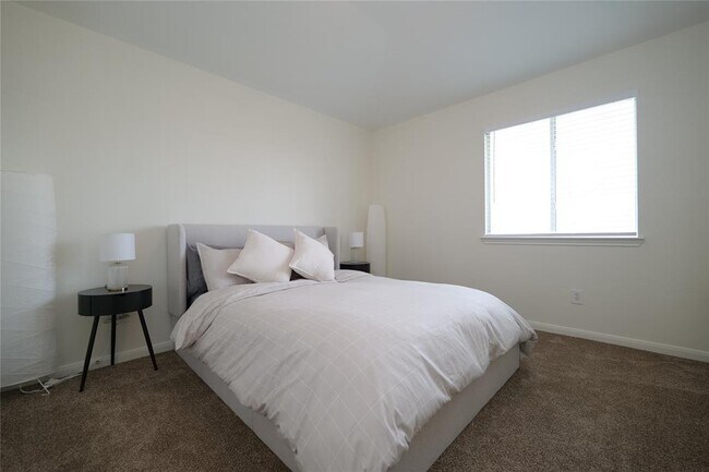 Building Photo - 1203 Lavender Shade Ct