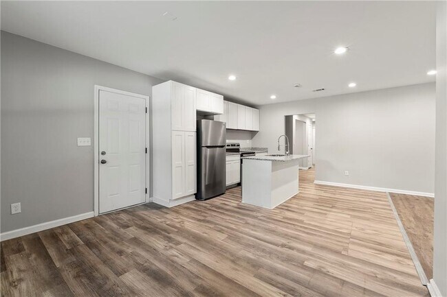 Building Photo - 1780 Brewer Blvd SW
