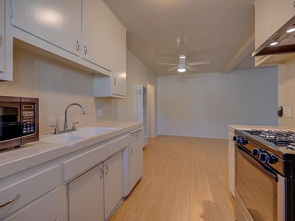 kitchens - Vassar Court Apartments