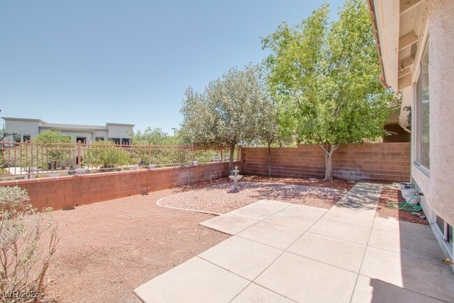 Building Photo - 1640 Eagle Peak Way