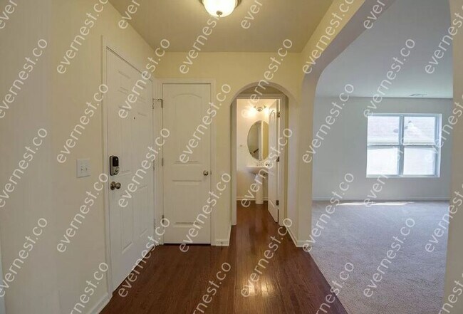 Building Photo - 1628 Stonewater Dr