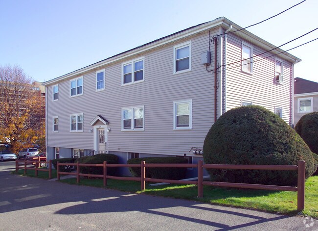 Primary Photo - 24 Old Colony Ave