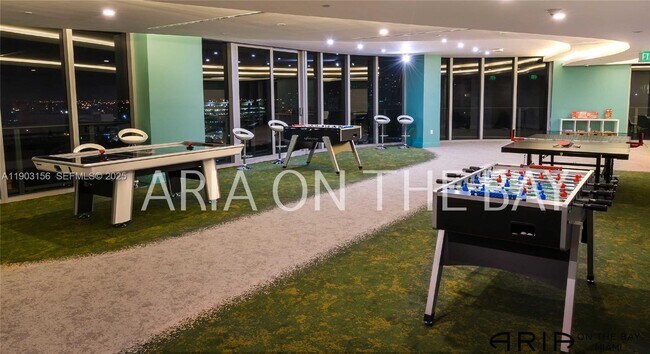 Building Photo - 488 NE 18th St